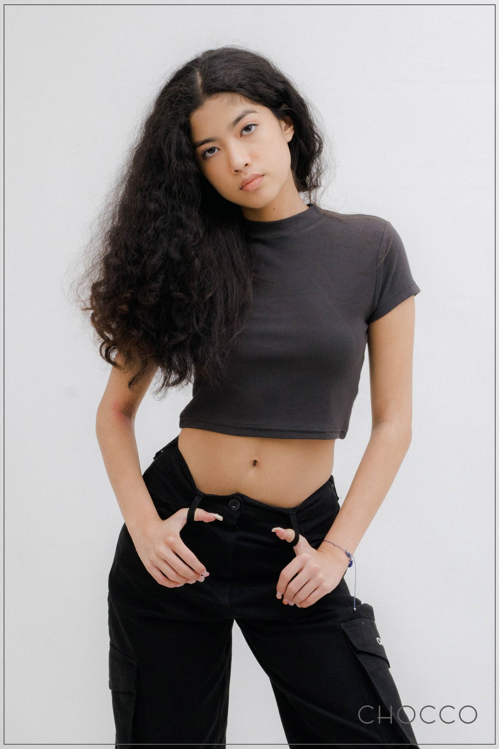 CHOCCO Premium Ribbed Sleeve Crop Top