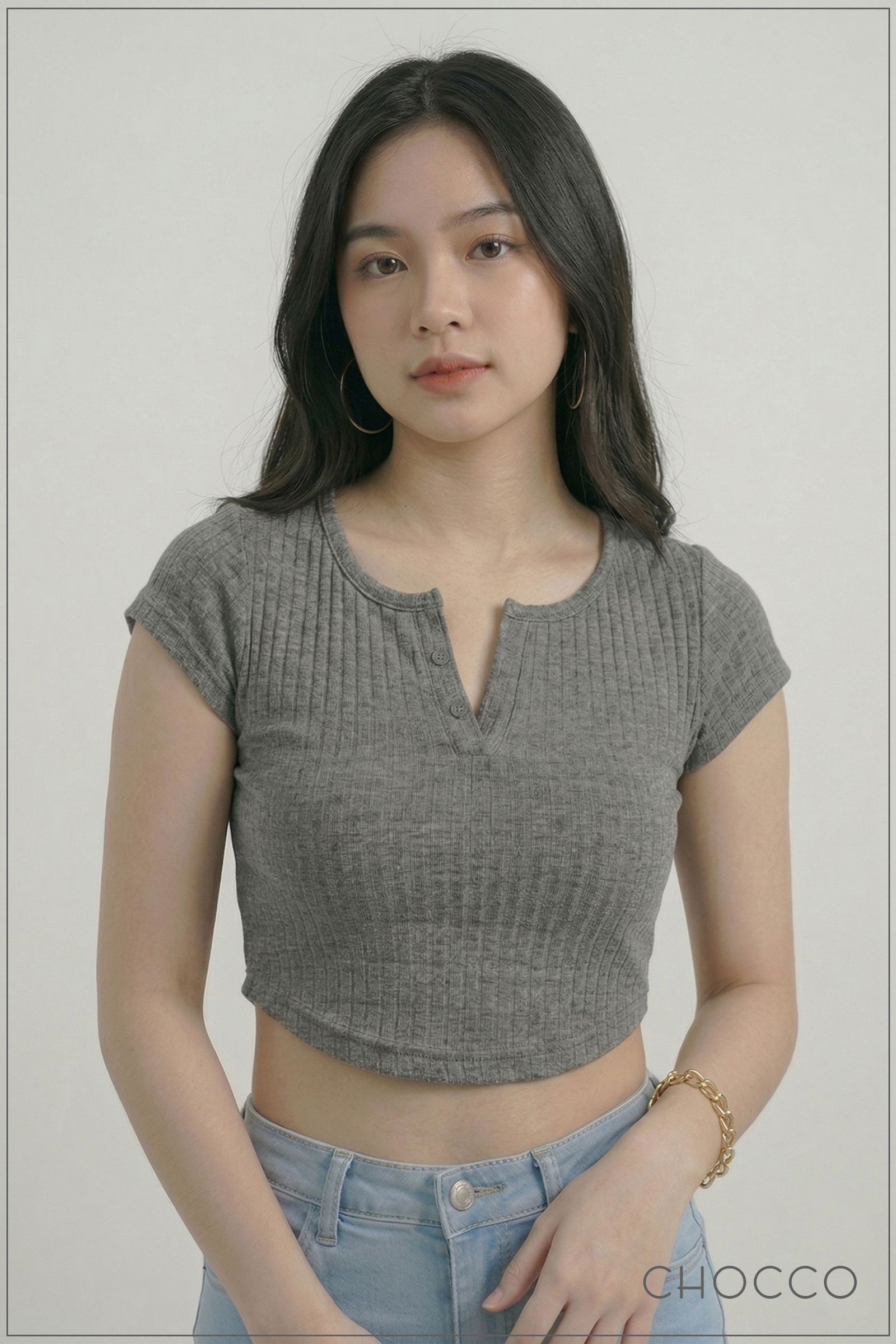 CHOCCO Curved Henley Crop Top
